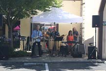 TNT & Steven Powell for live music